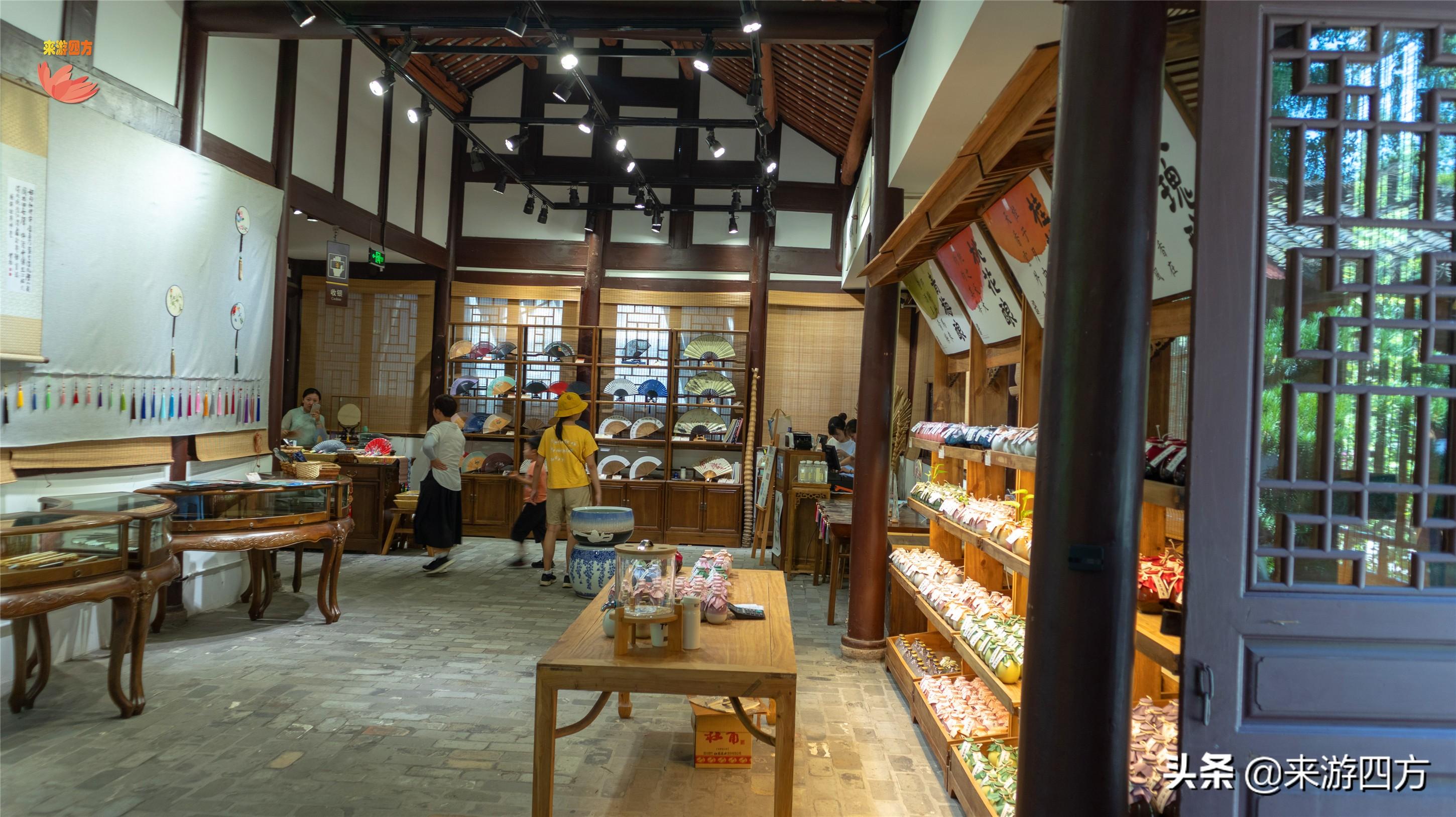 成都亞丁十日行之杜甫草堂,始于公元759,中國(guó)文學(xué)史圣地