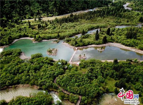 環(huán)境整治現(xiàn)實(shí)效 達(dá)古冰川恢復(fù)景觀 羅畢圣湖